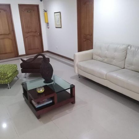 בוגוטה Hotel Casa La Riviera מראה חיצוני תמונה