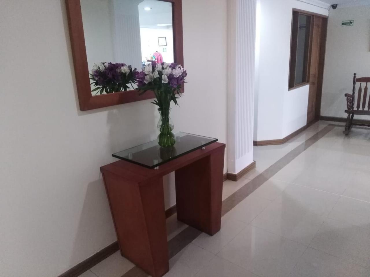 בוגוטה Hotel Casa La Riviera מראה חיצוני תמונה