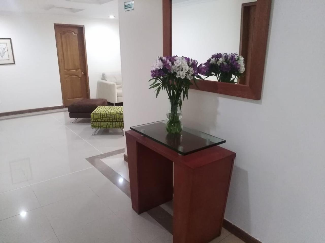 בוגוטה Hotel Casa La Riviera מראה חיצוני תמונה