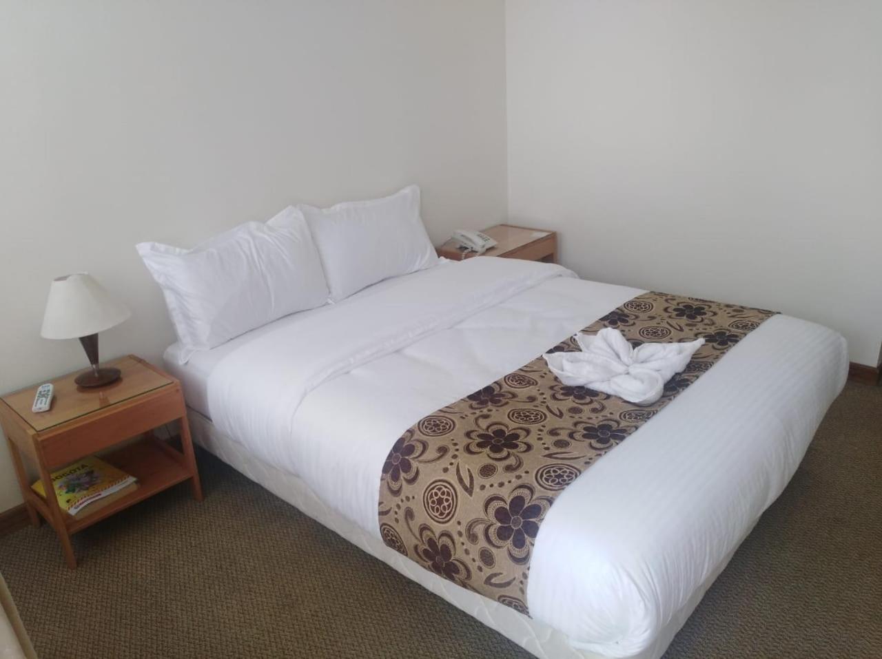 בוגוטה Hotel Casa La Riviera מראה חיצוני תמונה