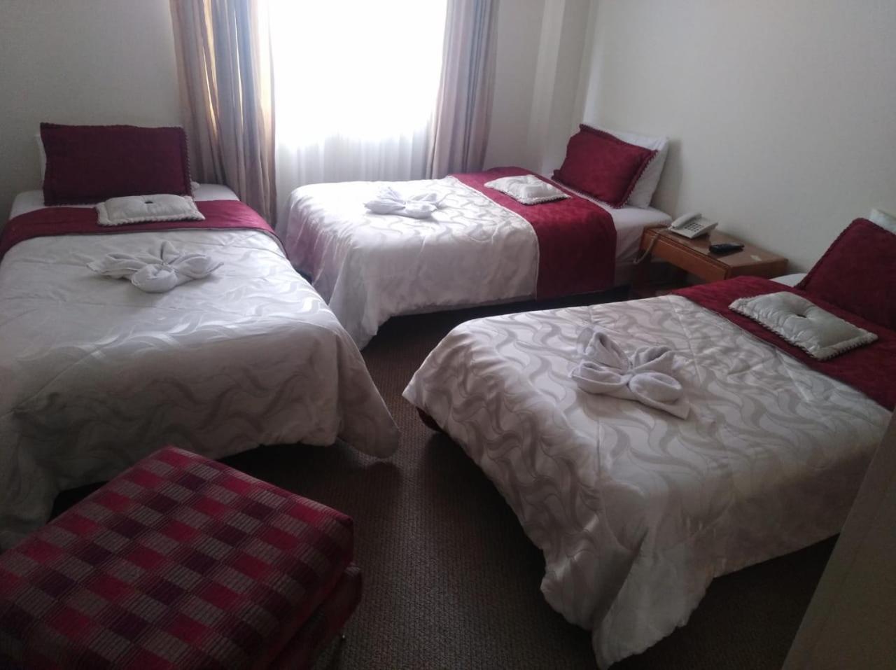 בוגוטה Hotel Casa La Riviera מראה חיצוני תמונה