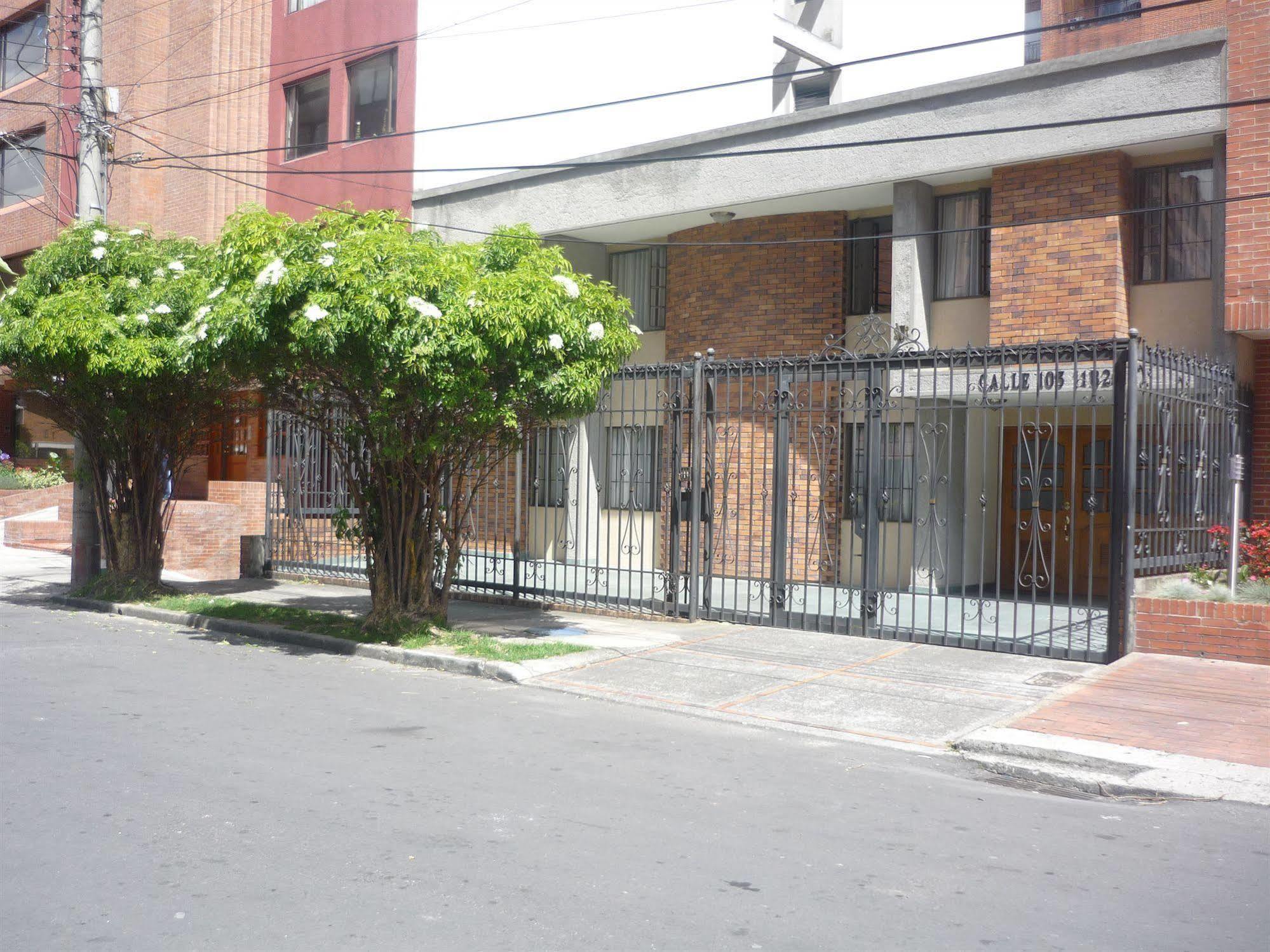 בוגוטה Hotel Casa La Riviera מראה חיצוני תמונה