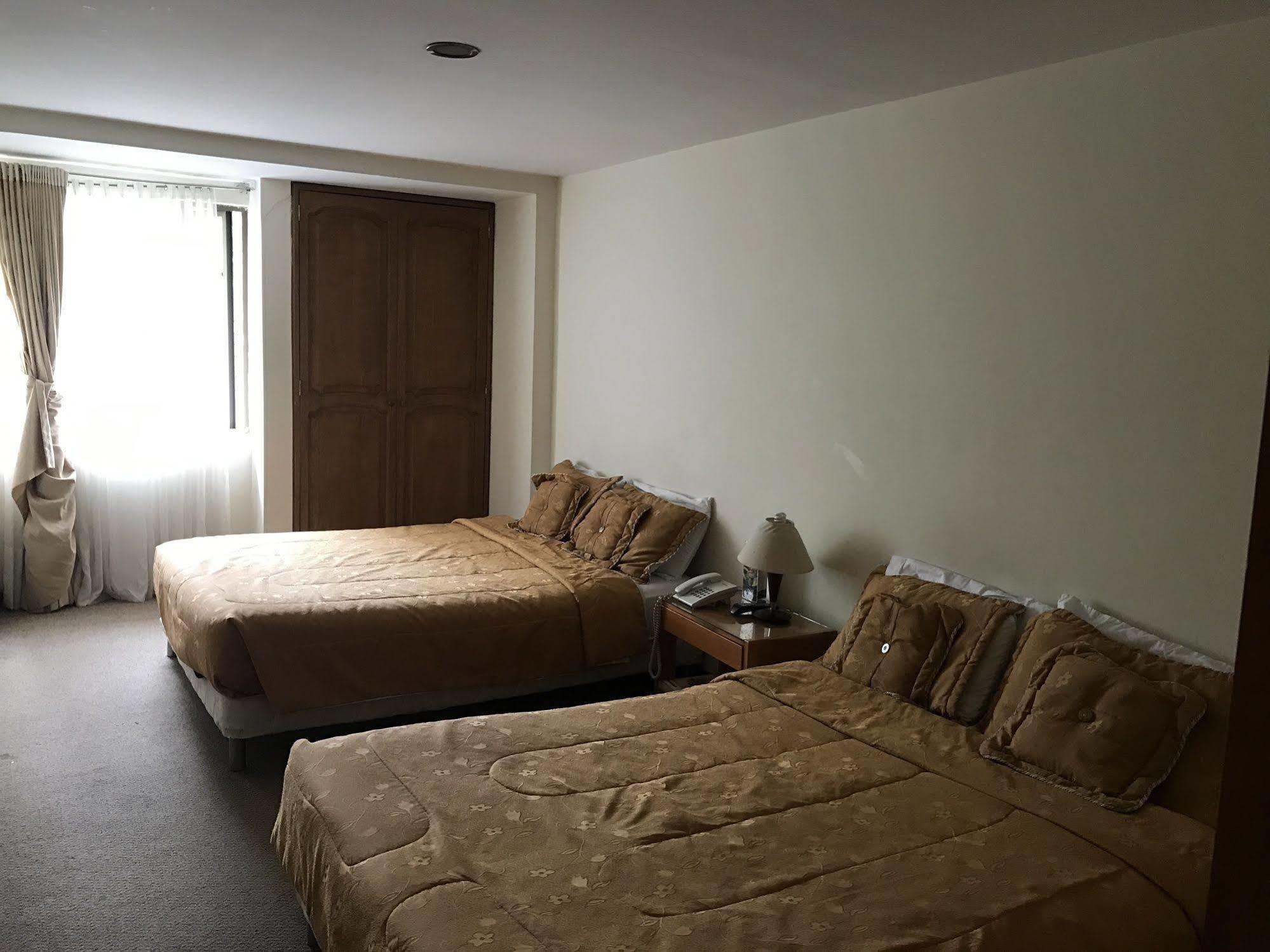 בוגוטה Hotel Casa La Riviera מראה חיצוני תמונה