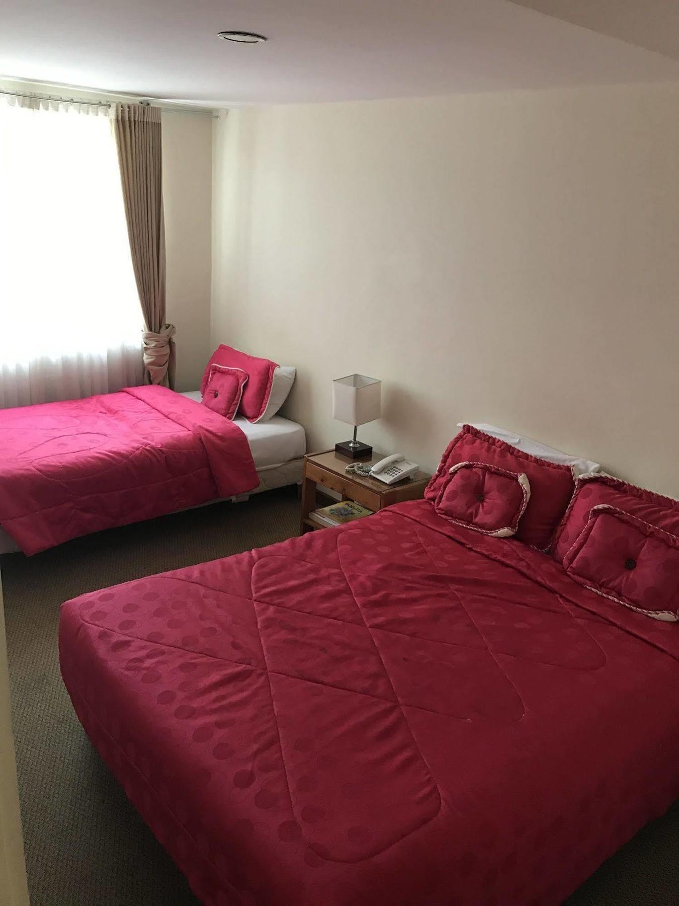בוגוטה Hotel Casa La Riviera מראה חיצוני תמונה
