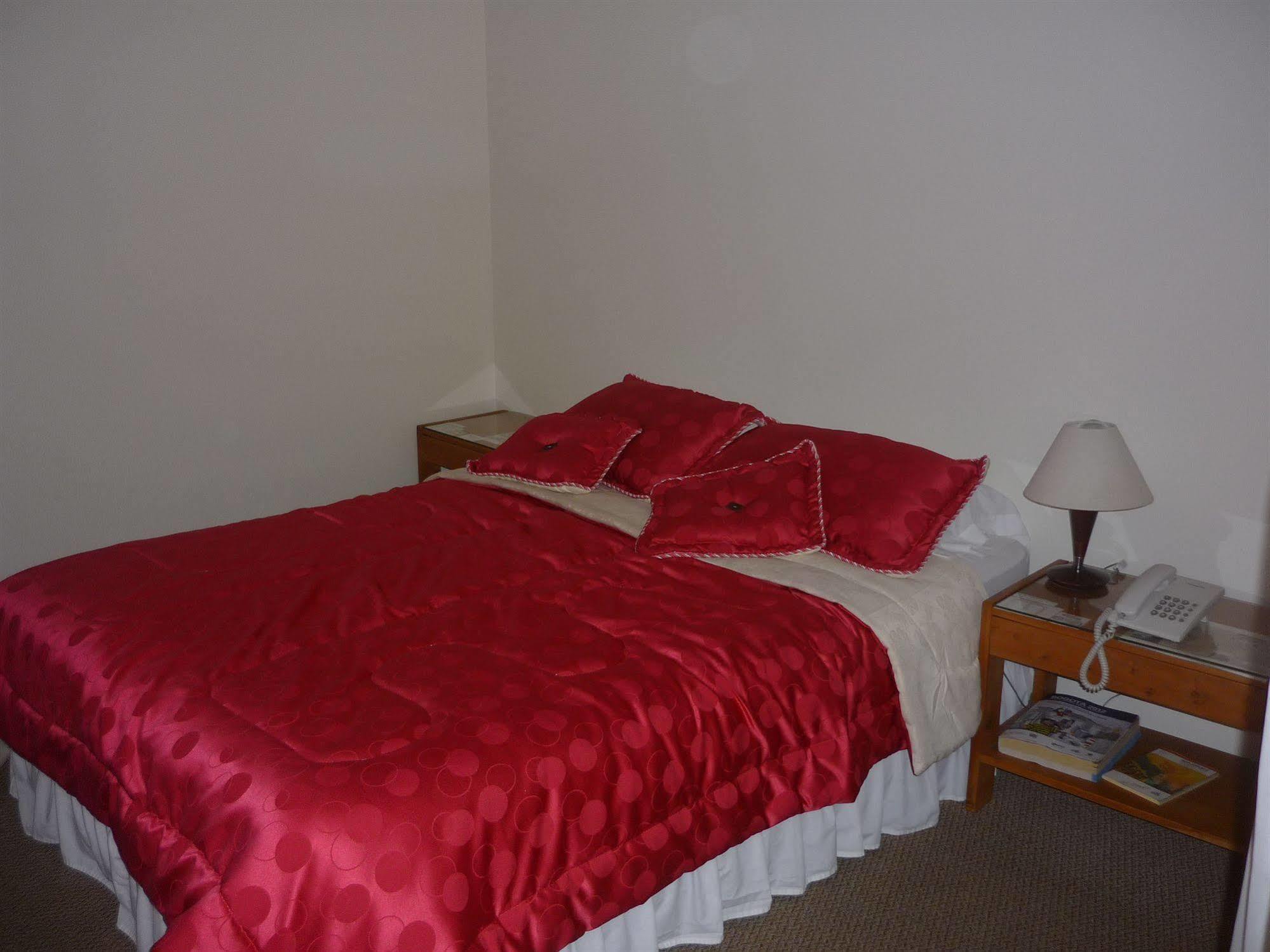 בוגוטה Hotel Casa La Riviera מראה חיצוני תמונה
