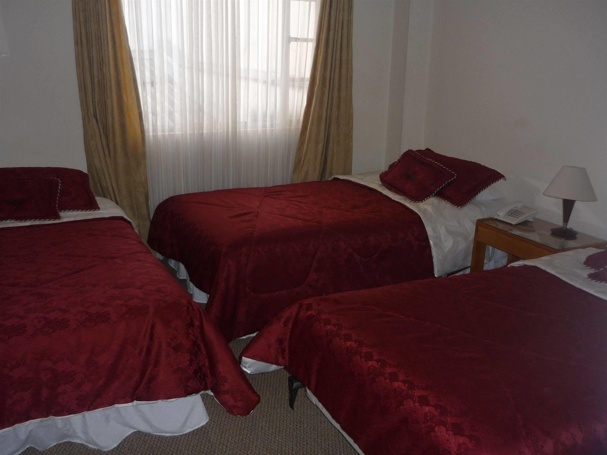 בוגוטה Hotel Casa La Riviera מראה חיצוני תמונה