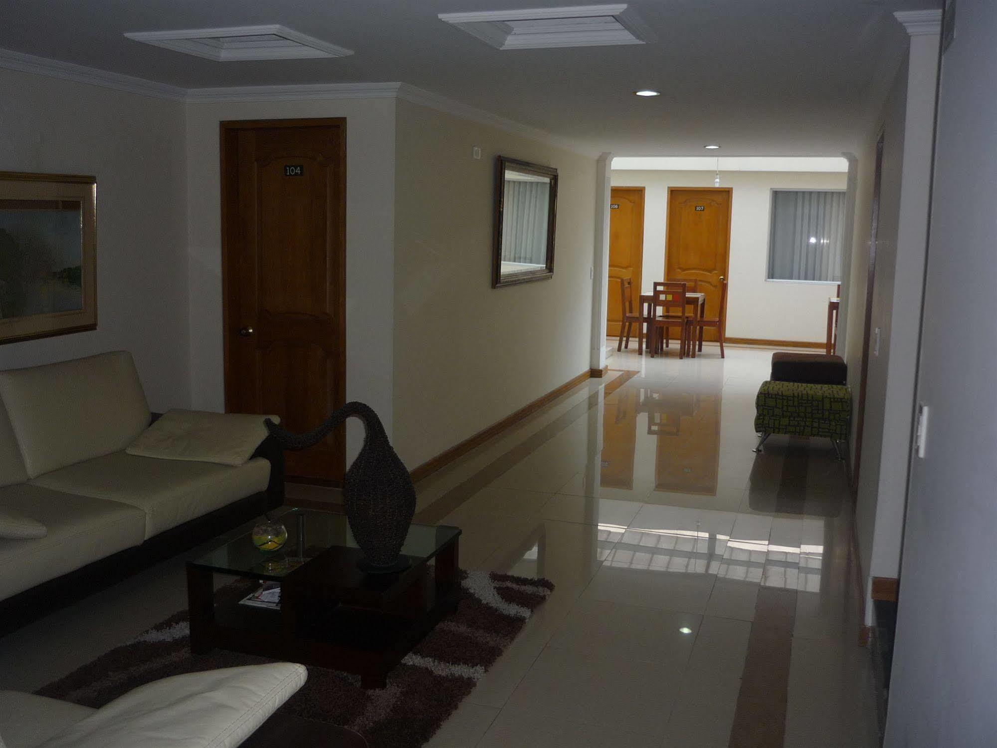 בוגוטה Hotel Casa La Riviera מראה חיצוני תמונה